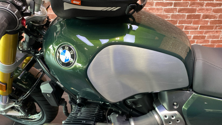 24MY BMW R12 Ninet